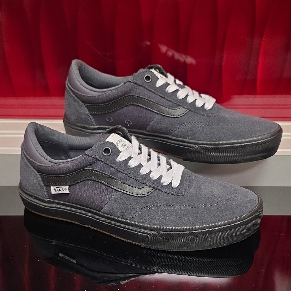 Vans Gilbert Crockett Dark Navy Men’s 7.5 Women's 9 Skate Shoes